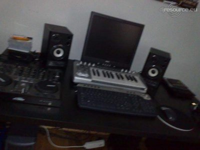 Our MEMBERS can Enlarge : Studio
